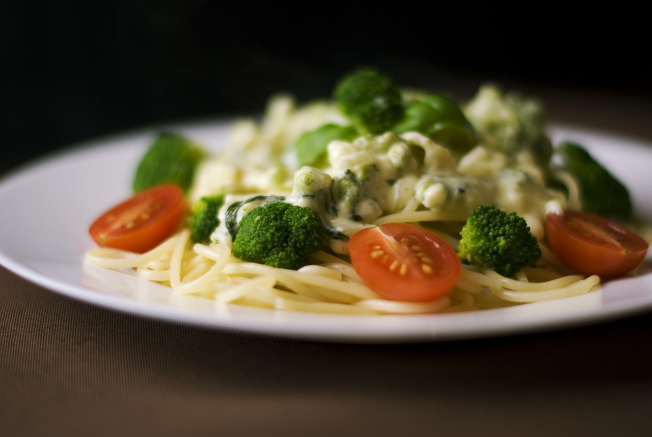 Brokkoli Pasta mit Tomaten